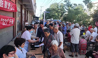 攜康智能體檢移動(dòng)巡診箱，為65歲及以上老人體檢保駕護(hù)航